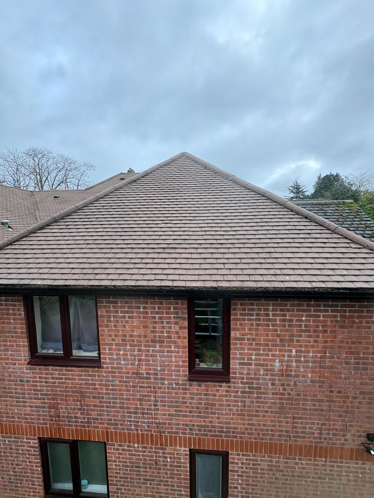 Roof clean – drag to compare – after